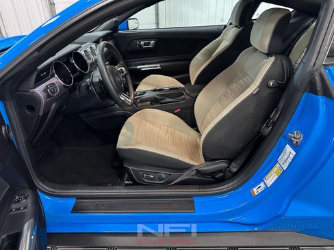 Used 2017 Ford Mustang GT RWD image 31