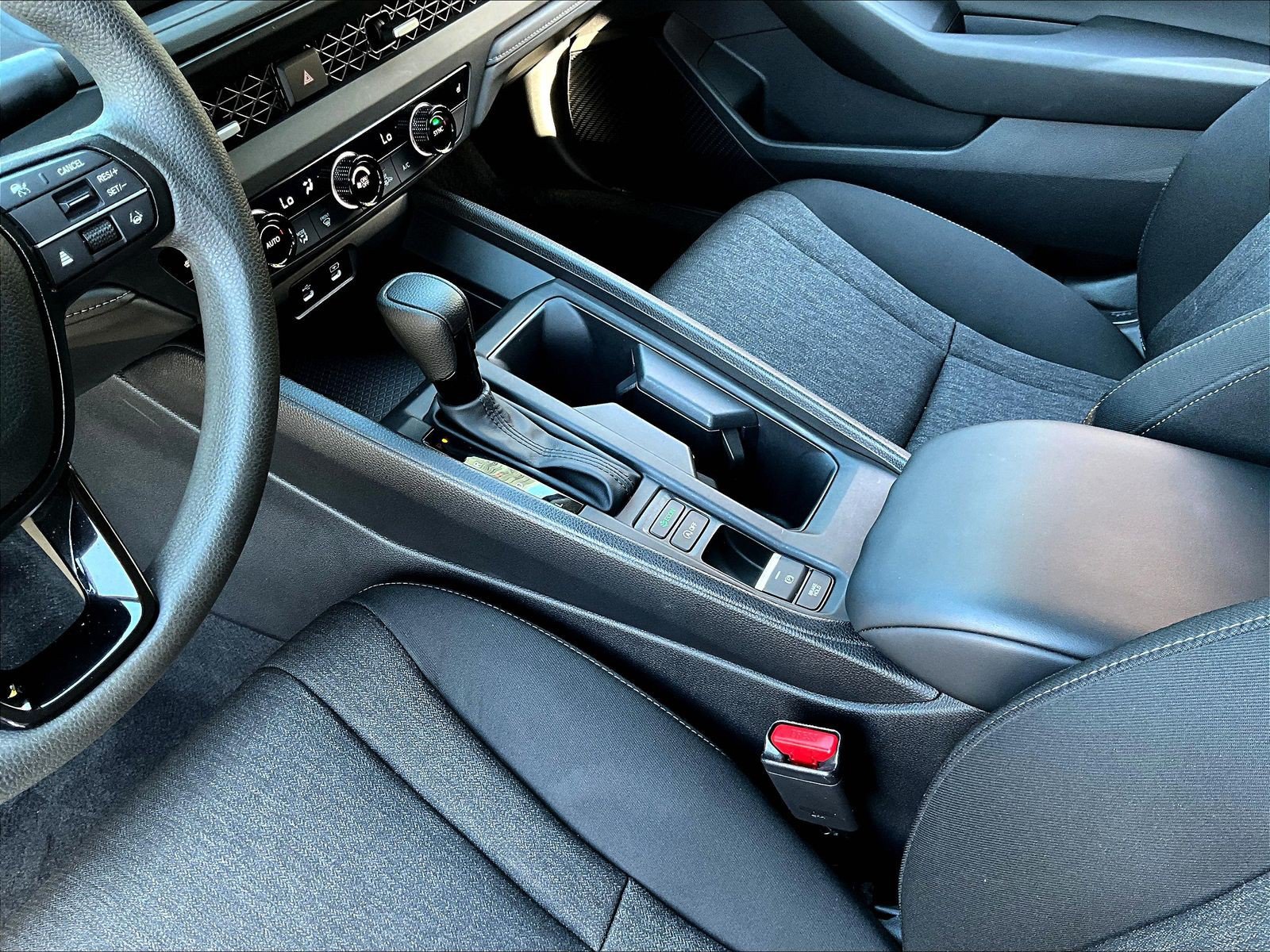 Used 2024 Honda Accord EX image 17