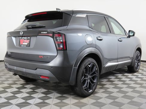 Certified 2025 Nissan Kicks SR image 41