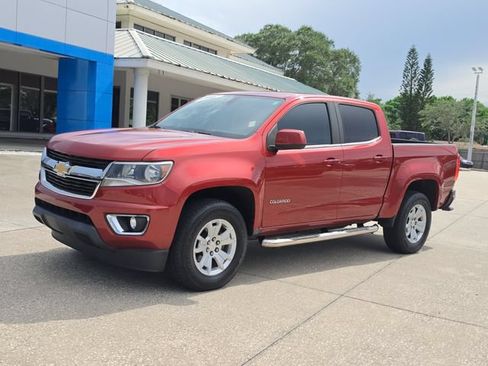Used 2017 Chevrolet Colorado LT w/ LT Convenience Package RWD image 2