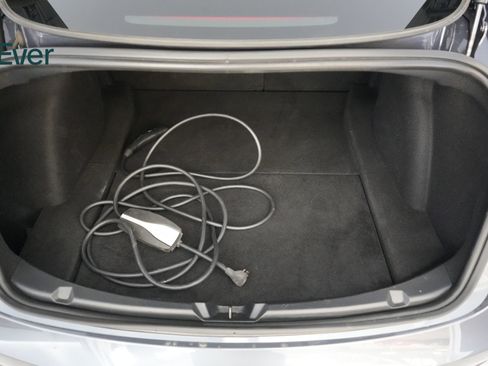 Used 2023 Tesla Model 3 Standard Range image 8