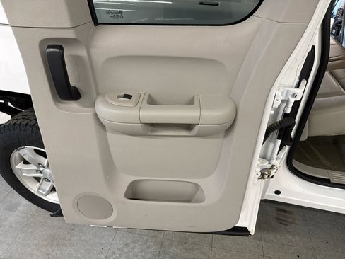 Used 2011 GMC Sierra 1500 SLE w/ Power Tech Package image 41