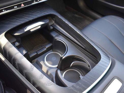 Used 2024 Mercedes-Benz E 350 4MATIC Sedan image 20