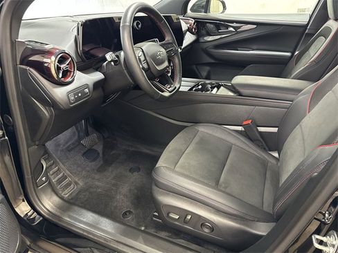 Used 2025 Chevrolet Blazer EV RS image 11