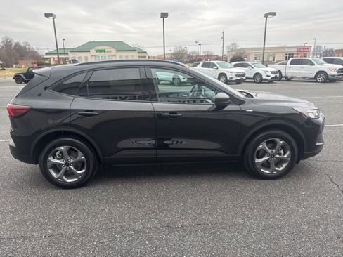 Used 2025 Ford Escape ST-Line image 6