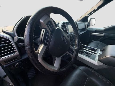 Used 2015 Ford F150 Lariat RWD image 10