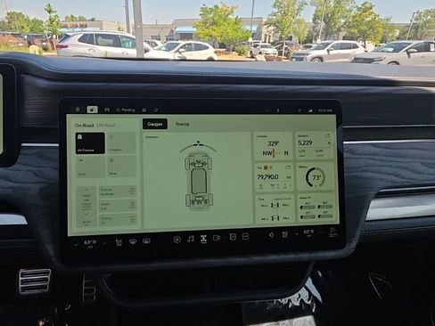 Used 2022 Rivian R1S Launch Edition AWD/4WD image 15