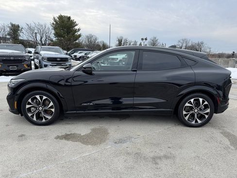 Used 2021 Ford Mustang Mach-E Premium image 11