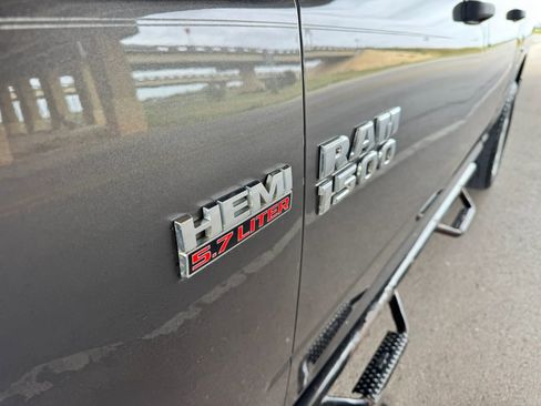 Used 2014 RAM 1500 Express AWD/4WD image 9