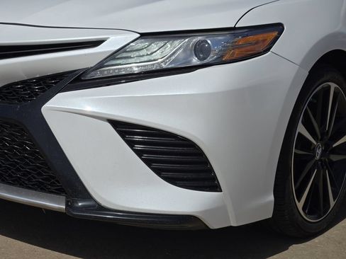 Used 2019 Toyota Camry XSE FWD image 29