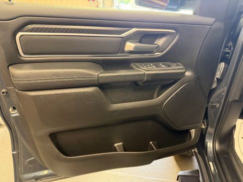 Used 2025 RAM 1500 Big Horn AWD/4WD image 8