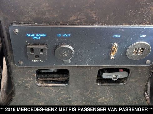 Used 2016 Mercedes-Benz Metris Passenger image 25