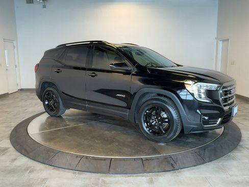 Used 2022 GMC Terrain AT4 AWD/4WD image 2