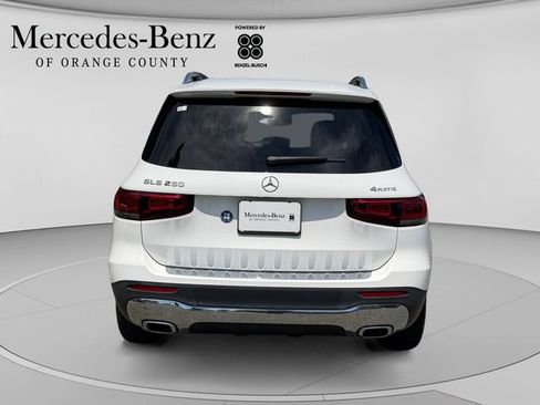 Used 2023 Mercedes-Benz GLB 250 4MATIC image 3