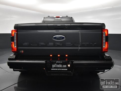 Used 2024 Ford F350 Lariat w/ Lariat Ultimate Package AWD/4WD image 6