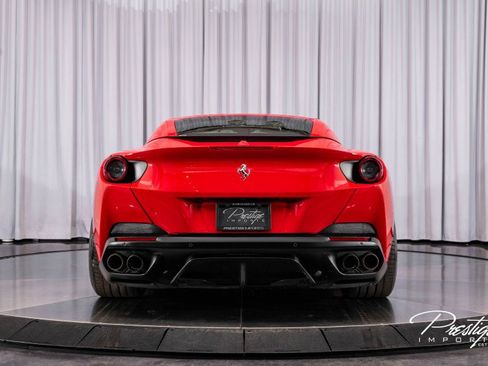 Used 2019 Ferrari Portofino image 22