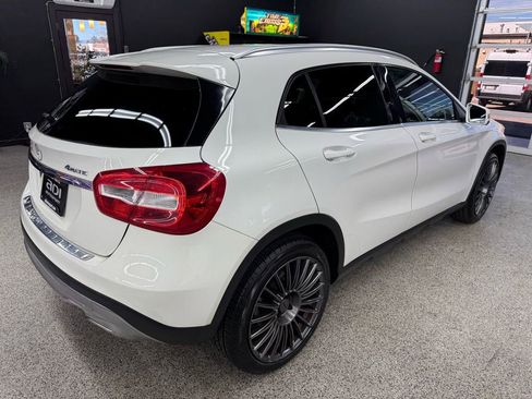 Used 2017 Mercedes-Benz GLA 250 4MATIC image 5