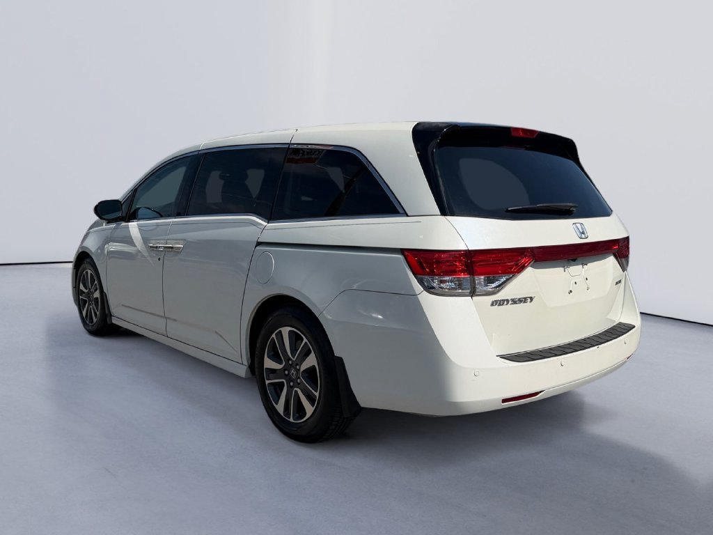Used 2016 Honda Odyssey Touring Elite image 5