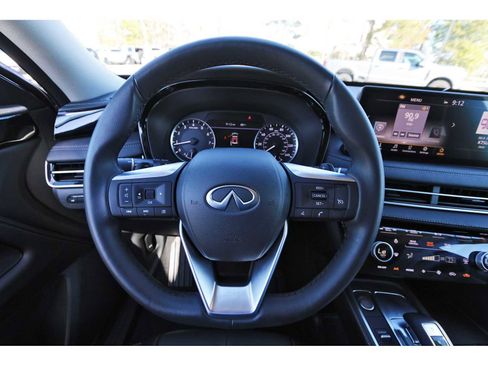 Used 2025 INFINITI QX60 Pure image 14
