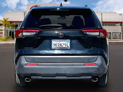 Used 2024 Toyota RAV4 XLE Premium image 4