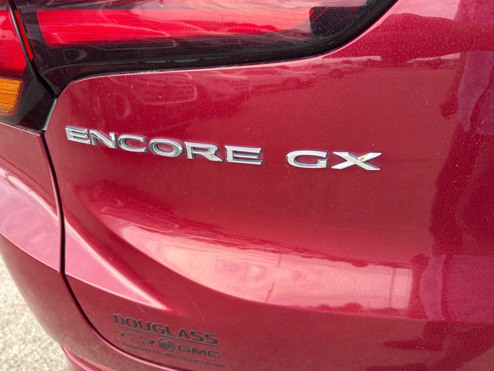 Used 2021 Buick Encore GX Select w/ Sport Touring Package FWD image 10