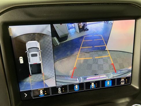 Used 2021 GMC Sierra 1500 AT4 w/ AT4 Value Package image 14