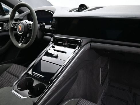 Certified 2026 Porsche Panamera RWD image 30