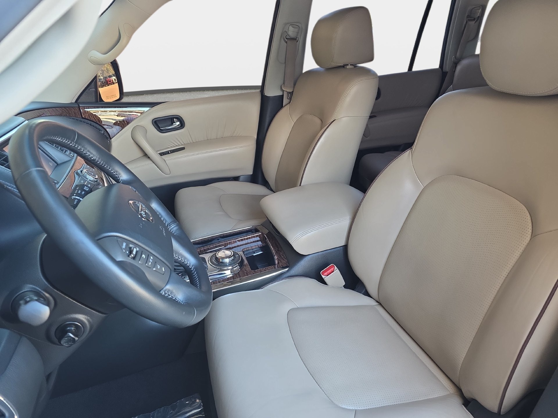 Used 2017 Nissan Armada Platinum w/ Interior Lighting Package AWD/4WD image 15