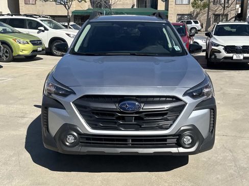 Certified 2025 Subaru Outback Premium image 2