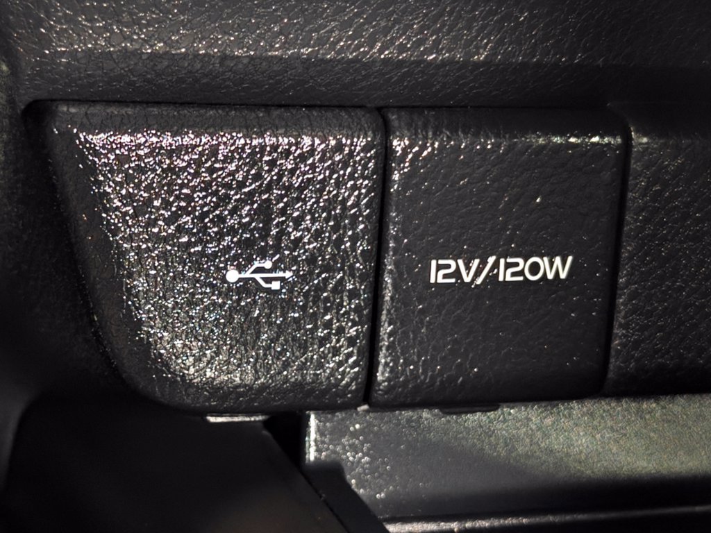 Used 2023 Toyota Camry SE FWD image 36