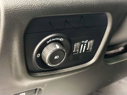 Used 2021 Jeep Grand Cherokee L Summit w/ Luxury Tech Group V image 10