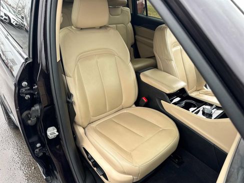 Used 2022 Jeep Grand Cherokee L Limited image 25