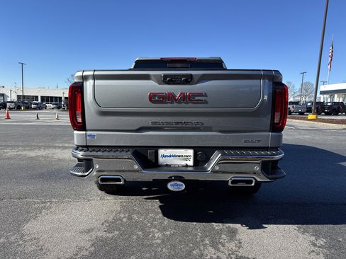 New 2026 GMC Sierra 1500 SLT w/ SLT Premium Plus Package image 9
