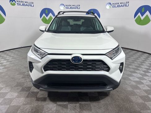 Used 2020 Toyota RAV4 Limited image 2