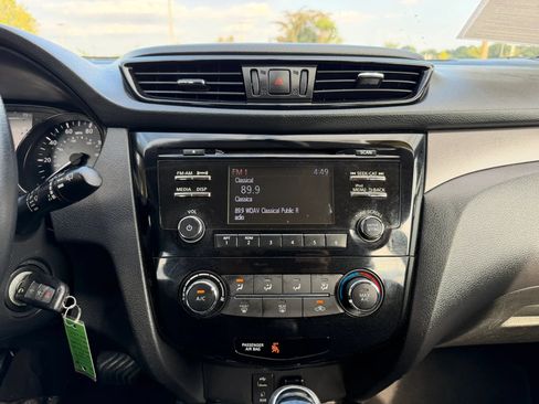 Used 2017 Nissan Rogue Sport S w/ S Appearance Package AWD/4WD image 20