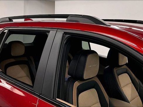 Used 2026 Chevrolet Equinox ACTIV w/ Convenience Package III FWD image 11