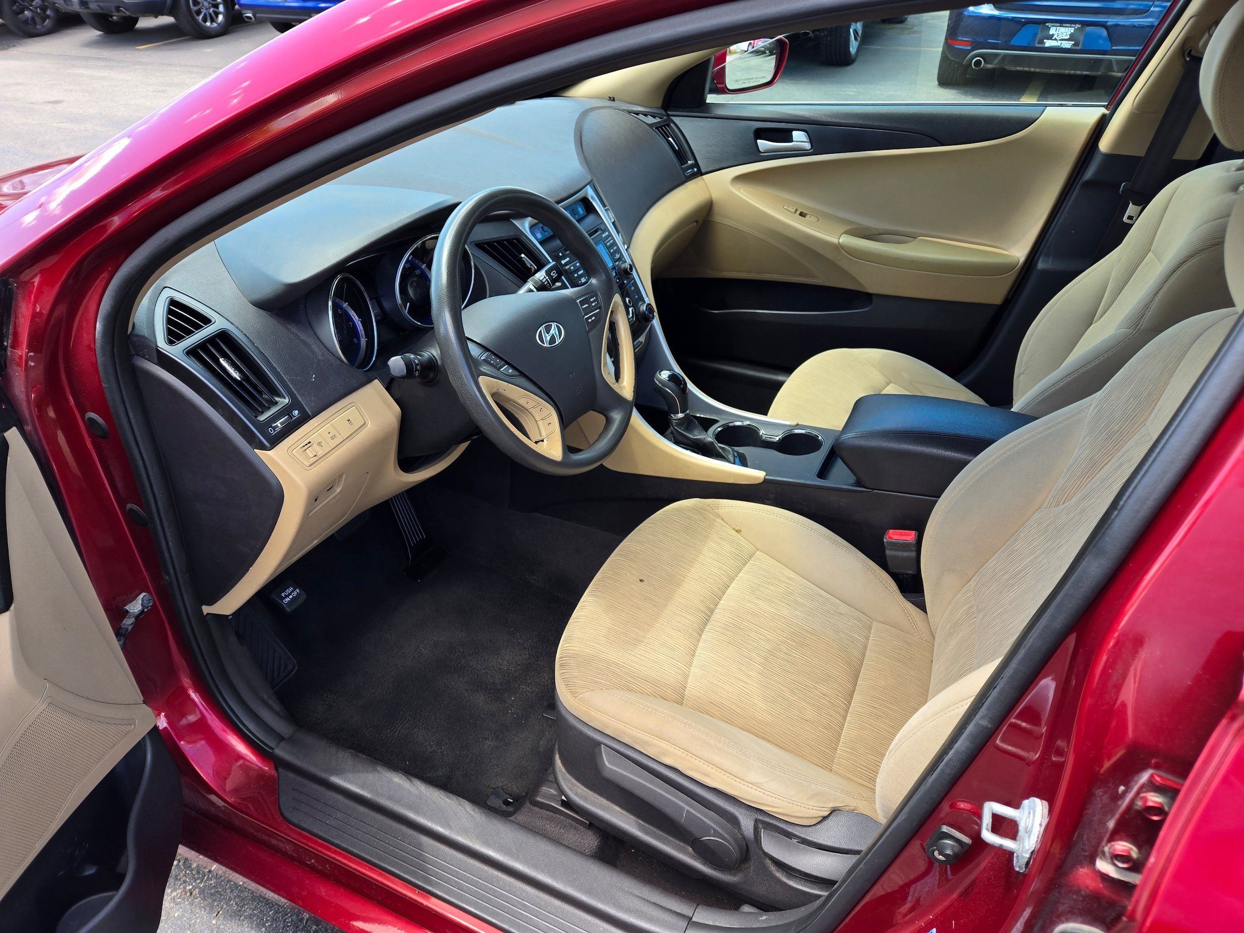 Used 2011 Hyundai Sonata GLS FWD image 4