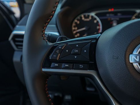 New 2025 Nissan Altima 2.5 SR image 25