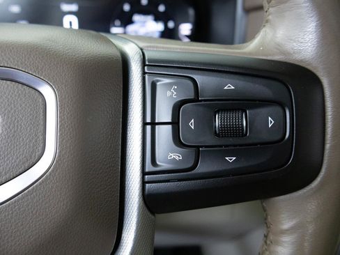 Used 2022 GMC Yukon Denali image 19