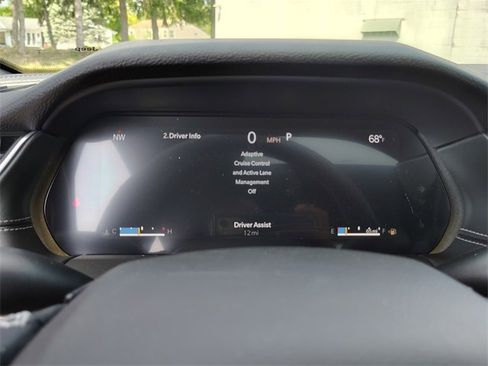 New 2025 Jeep Grand Cherokee L Altitude image 17