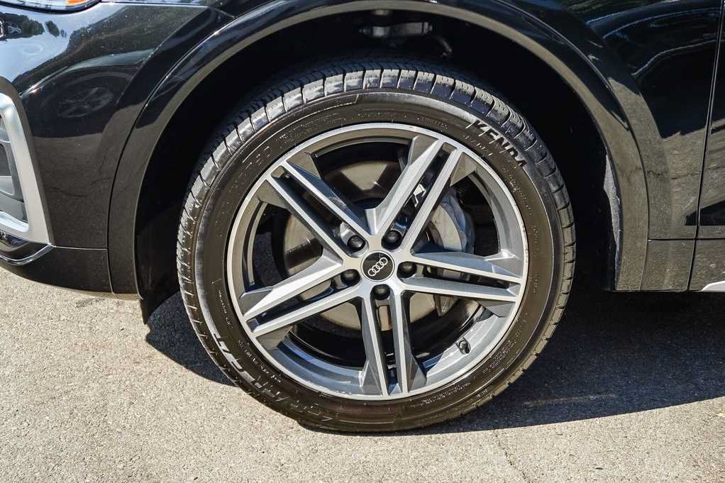 Used 2023 Audi Q5 e Premium AWD/4WD image 10