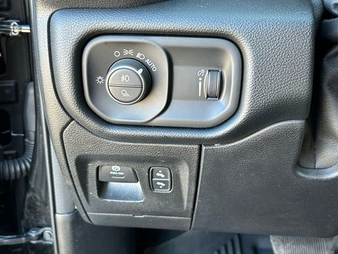 Used 2020 RAM 1500 Big Horn image 15