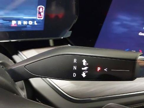 New 2026 Chevrolet Suburban Premier w/ Sun And Tow Package image 21