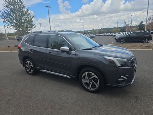 Used 2023 Subaru Forester Touring AWD/4WD image 1