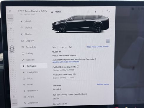 Used 2023 Tesla Model X image 3