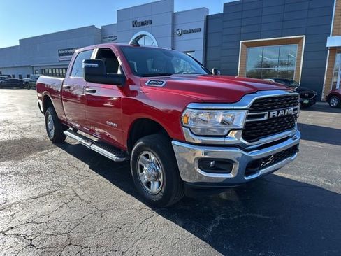 Used 2024 RAM 2500 Big Horn w/ Bed Utility Group image 2