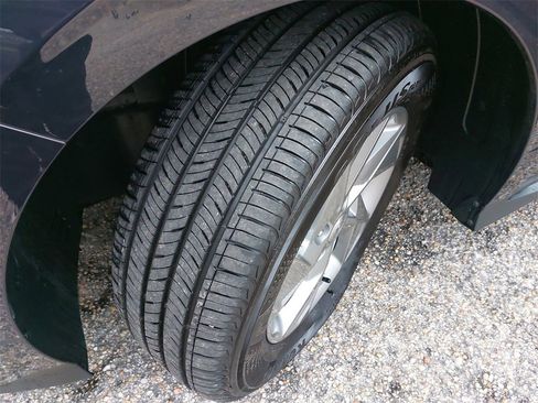 Certified 2025 Hyundai Sonata SE image 30