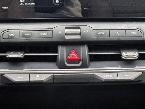 Used 2025 Kia K4 EX FWD image 39