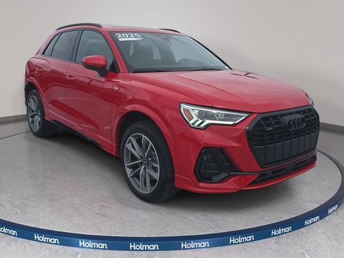 Certified 2025 Audi Q3 2.0T Premium w/ Convenience Package AWD/4WD image 3