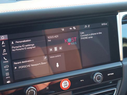 New 2026 Porsche Macan image 17